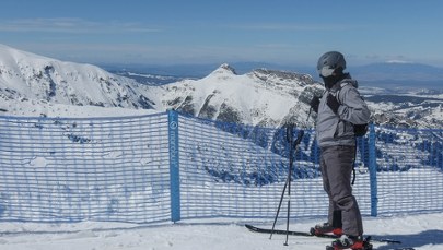 Śnieg topnieje, ale wciąż trudne warunki na szlakach. Najnowszy komunikat z Tatr