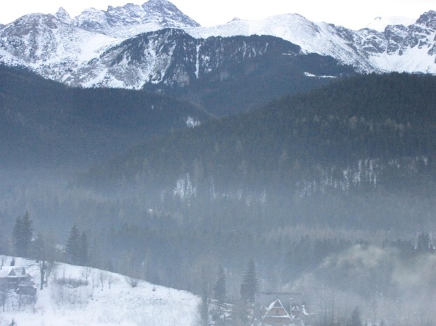 W Tatrach spadł śnieg. Złe warunki turystyczne