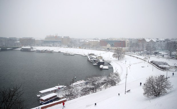 Śnieżyce i silny mróz. Sprawdź, gdzie wydano alerty pogodowe 