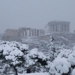Śnieżyce sparaliżowały Ateny. Wiele osób uwięzionych w samochodach