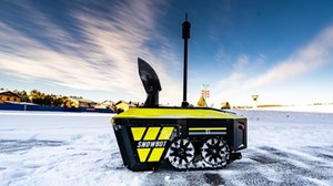Snowbot S1 - autonomiczny robot odśnieżający