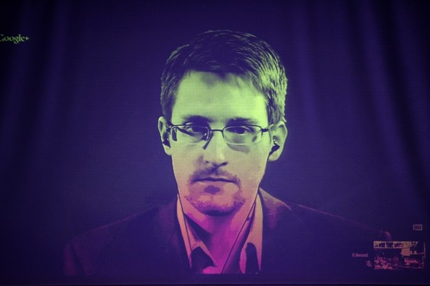 Snowden nie przestaje mówić /AFP