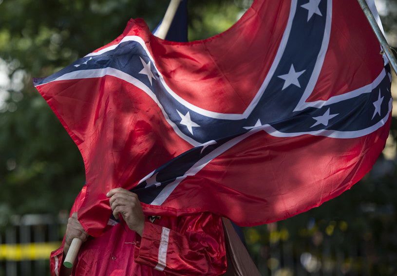Sobotni wiec białych nacjonalistów w Charlottesville /ANDREW CABALLERO-REYNOLDS /AFP