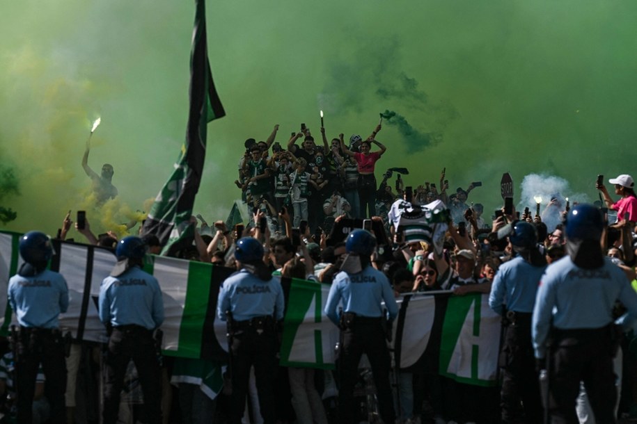 Sobotnie świętowanie w Portugalii /PATRICIA DE MELO MOREIRA/AFP/East News /East News