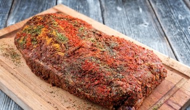 Soczysty, kruchy, nie sypie się jak wiór. To najlepszy patent na pieczenie schabu