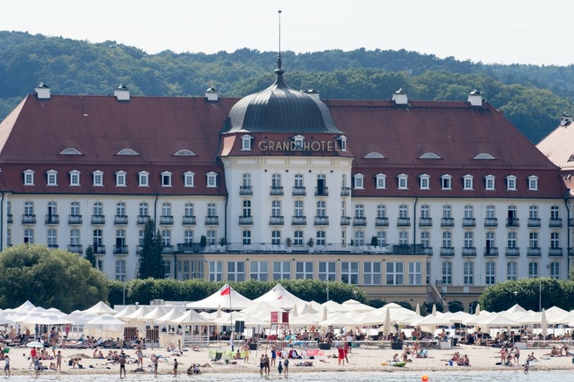 Sofitel Grand Sopot może zostać sprzedany. Cena transakcji może opiewać na blisko 300 mln złotych /Wojciech Strozyk/REPORTER /East News