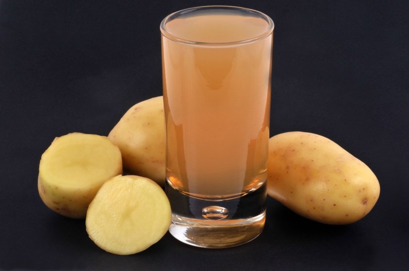 Sok z ziemniaków  wypijany regularnie ochroni ciebie przed nowotworami i spowolni starzenie organizmu /123RF/PICSEL