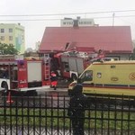 Sokółka: Wóz strażacki uderzył w dom. Cztery osoby ranne