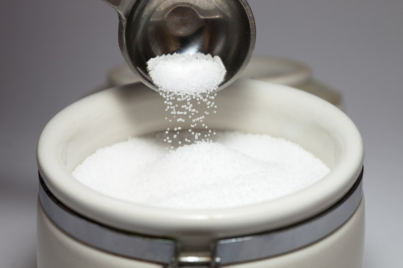 Sól kuchenna nazywana jest obok cukru "białą śmiercią" /123RF/PICSEL