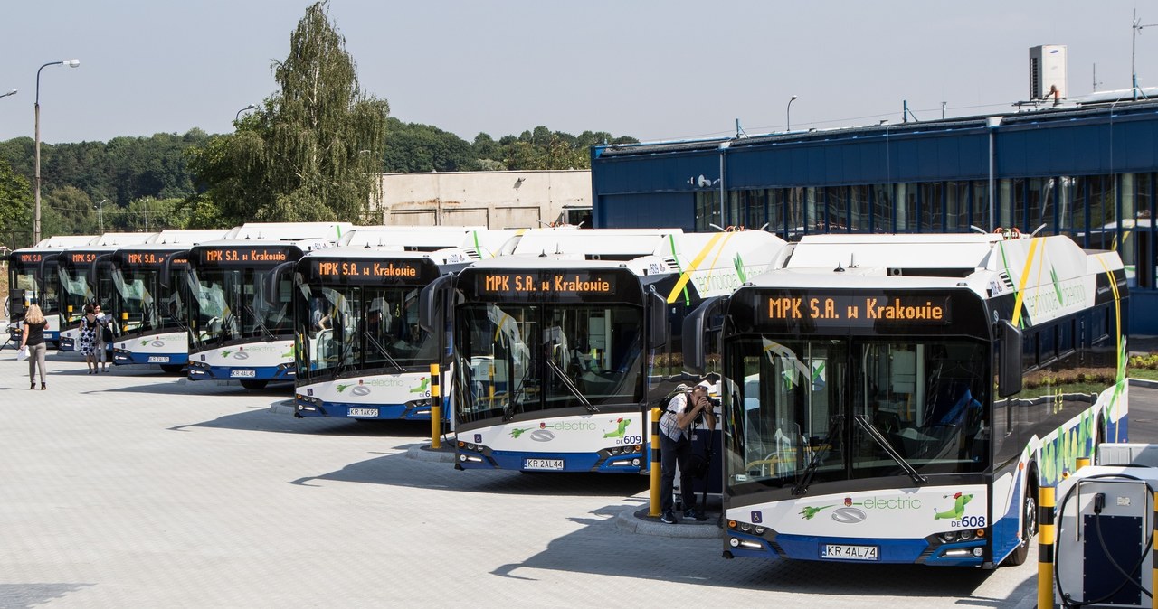 Solaris buduje swoją pozycję dzięki autobusom miejskim /Jan Graczyński /East News