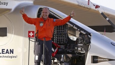 Solarny samolot zakończył lot nad Atlantykiem. Wylądował w Hiszpanii