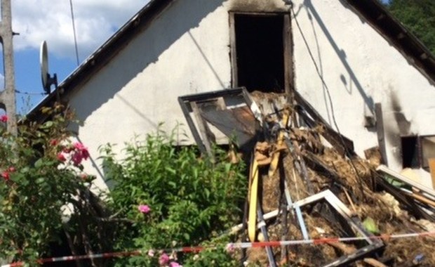 Sołectwo w Rajczy organizuje pomoc dla rodziny, której spłonął dom. W pożarze zginęła dwójka dzieci