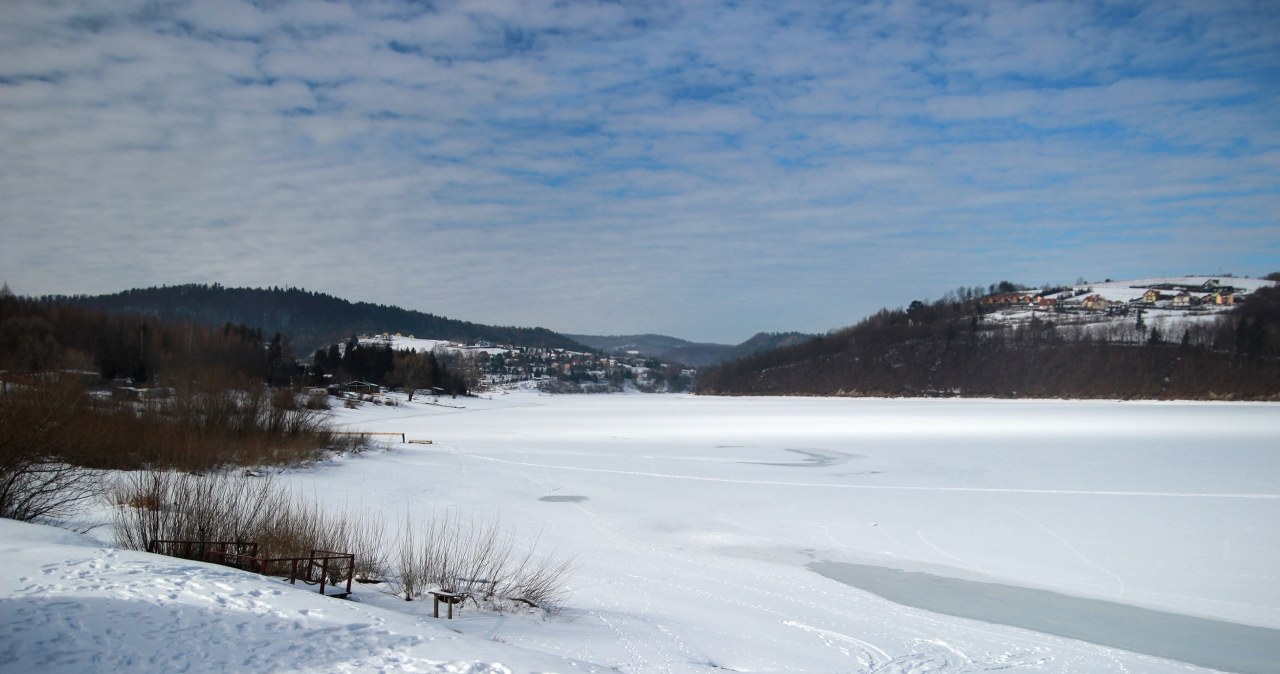 Solina zimą oferuje wiele atrakcji, a także malownicze widoki /East News