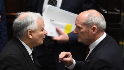 Sondaż: 20 proc. różnicy między PiS-em a Platformą Obywatelską