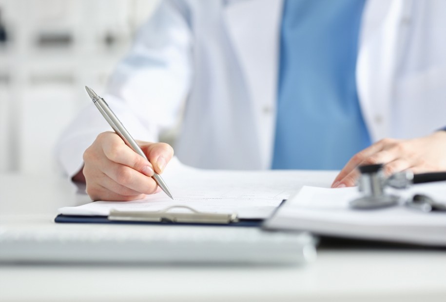 Sondaż: 41 proc. Polaków dostrzega pogorszenie opieki zdrowotnej w Polsce /Shutterstock