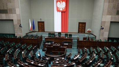 Sondaż: Blisko połowa z nas uważa, że sytuacja w kraju nie zmierza w dobrym kierunku