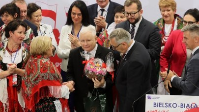 Sondaż dla RMF FM i "DGP": PiS z samodzielną większością, PSL z Kukizem balansują na progu