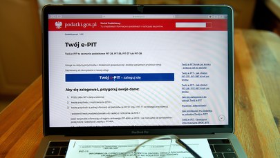 Sondaż: Jak Polacy oceniają tegoroczne rozliczenie z fiskusem?