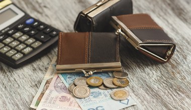 Sondaż: Polacy nie widzą zmiany. Tylko tylu mówi, że wiedzie im się lepiej