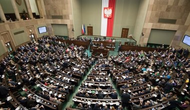 Sondaż: Polacy nie wierzą w obietnice wyborcze. Ocenili wiarygodność partii
