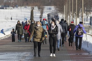 Sondaż: Ponad połowa Polaków uważa, że 2021 r. był zły dla Polski