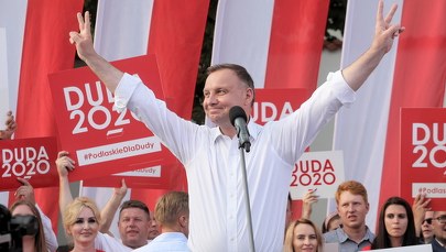 ​Sondaż prezydencki: Duda faworytem, kontrkandydaci tracą poparcie