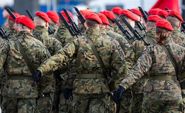 Sondaż RMF FM w sprawie zasadniczej służby wojskowej. Ponad połowa Polaków mówi „tak”