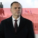 Sondaż zaufania do polityków. Największy wzrost na prawicy