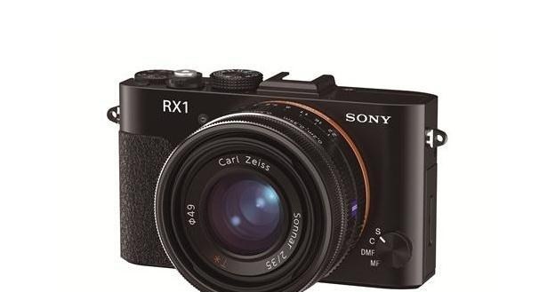 Sony Cyber-Shot DSC-RX1 - jeden z nagrodzonych aparatów /materiały prasowe