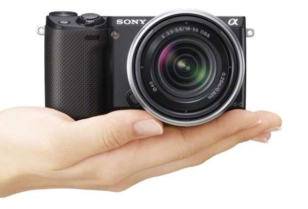 Sony NEX-5R - świetny aparat hybrydowy, który może zastąpić lustrzankę /materiały prasowe