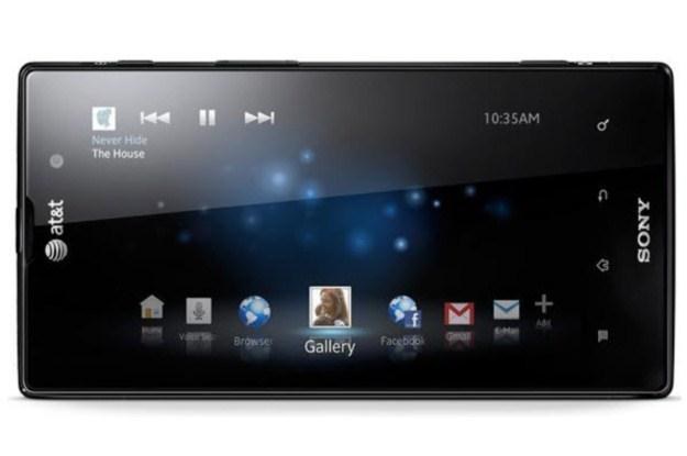 Sony Xperia Ion - jedna z nowości, które pojawiły się na CES 2012 /materiały prasowe