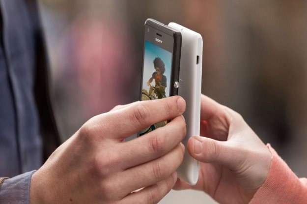 Sony Xperia M korzysta z technologii zbliżeniowej NFC /materiały prasowe