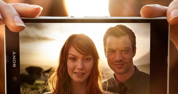Sony Xperia Z - najlepszy smartfon Sony, świetny smartfon z Androidem i początek inwazji 5-calowych  telefonów z ekranami Full HD /materiały prasowe