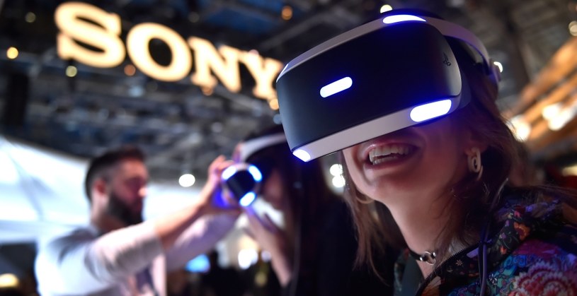 Sony zapowiada nową wersję PlayStation VR /AFP