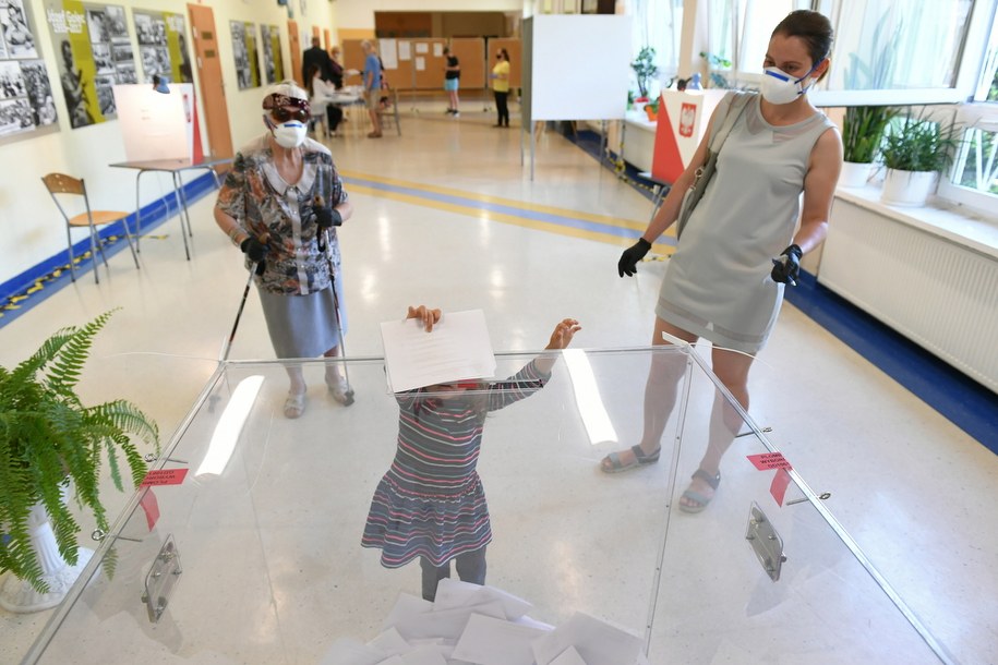 Sopot, 28 czerwca. Głosowanie w I turze wyborów prezydenckich 2020 / 	Adam Warżawa    /PAP