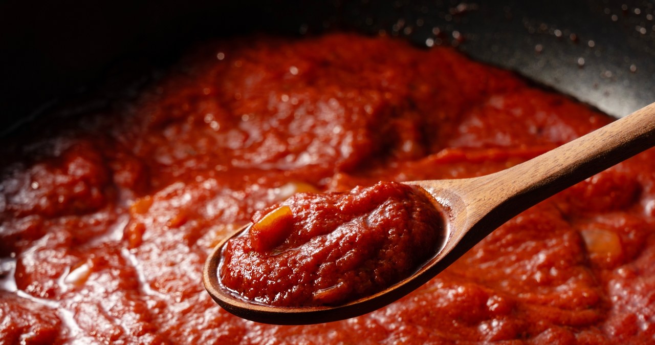 Sos marinara jest prosty w przygotowaniu, a efektowny w smaku /sai0112 /123RF/PICSEL