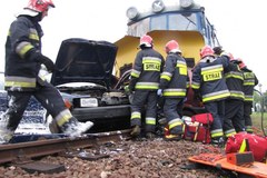 Sosnowiec: Symulacja wypadku na przejeździe kolejowym 