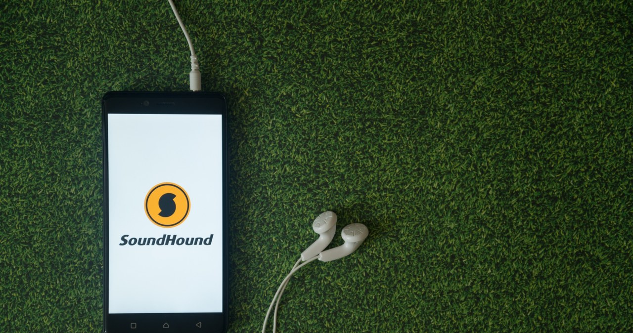 SoundHound to kolejna apka, której zadaniem jest tropienie muzyki.