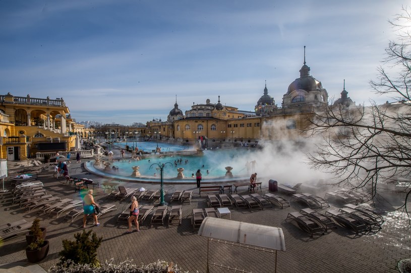 Spa Szechenyi w Budapeszcie (Węgry) /Ferenc Isza /AFP