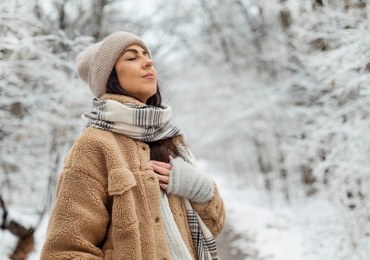 Spacer mimo chłodu i zimowa kąpiel leśna? Kilka kroków bliżej do zdrowia