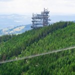 Spacer w chmurach. Niezwykłe ścieżki w Polsce, Czechach i na Słowacji