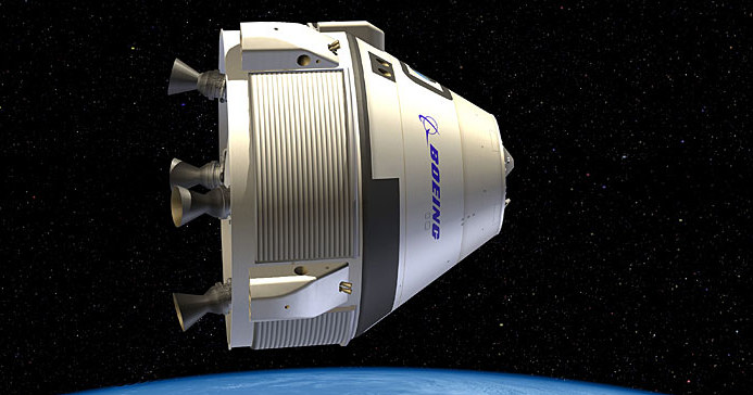 SpaceX i Boeing od kilku lat rozwijały swoje projekty pojazdów załogowych. /materiały prasowe
