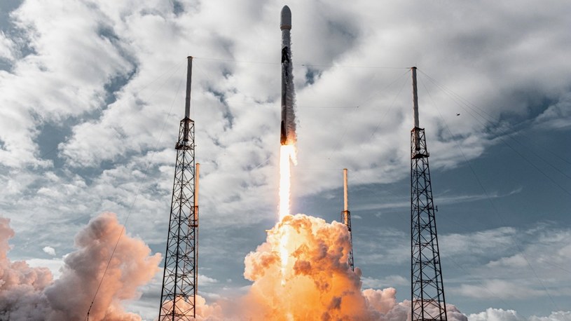 SpaceX ustanawia rekord jednocześnie wyniesionych na orbitę satelitów /Geekweek