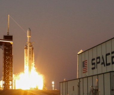 SpaceX wystrzeli największego komercyjnego satelitę w historii. Tu oglądaj!