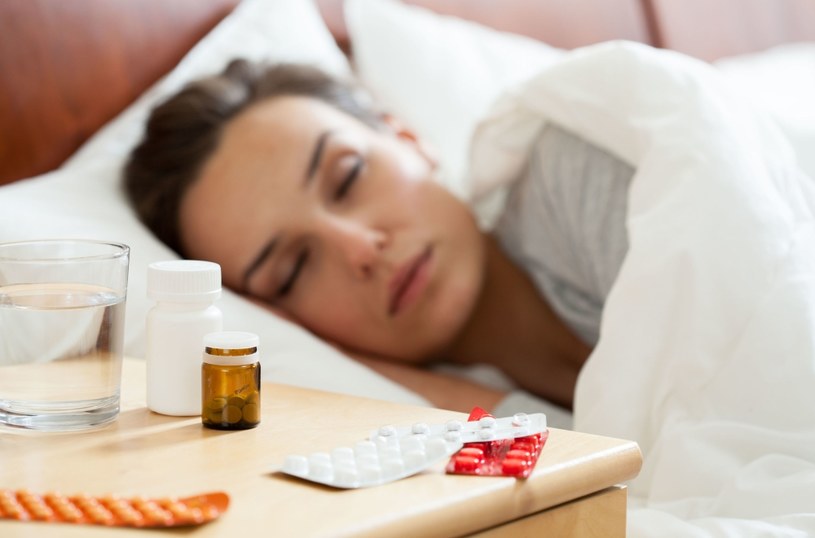 Spadek odporności może być wywołany przewlekłym stresem, brakiem odpowiedniej ilości snu oraz ubogą dietą /123RF/PICSEL