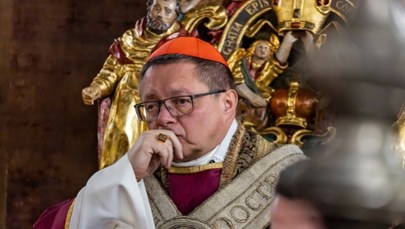 "Spadła na nas noc, ból, dramat". Kardynał Ryś w 16. rocznicę katastrofy smoleńskiej