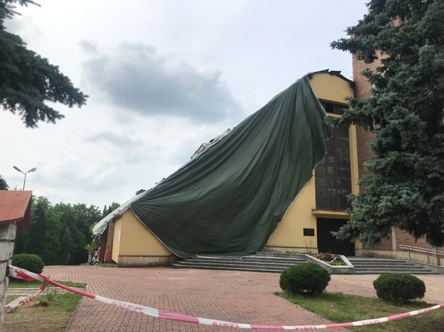 Spalony dach kościoła w Sosnowcu /Marcin Buczek /RMF FM