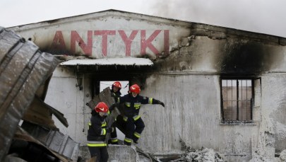 Spalony magazyn meblowy w Rembertowie