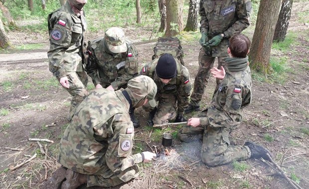 Spartakiada dla uczniów w mundurach 