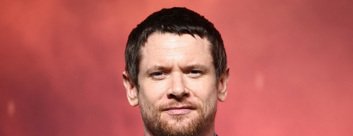 Specjalista od czarnych charakterów. Ma za sobą przeszłość kryminalną